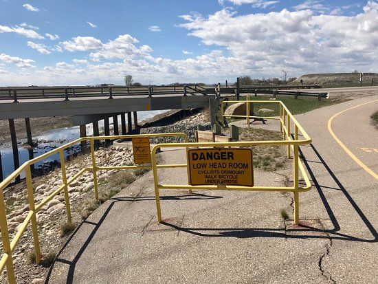 Calgary to Chestermere Bike Path